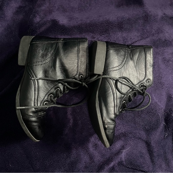 combat boots from forever 21 - Picture 4 of 6